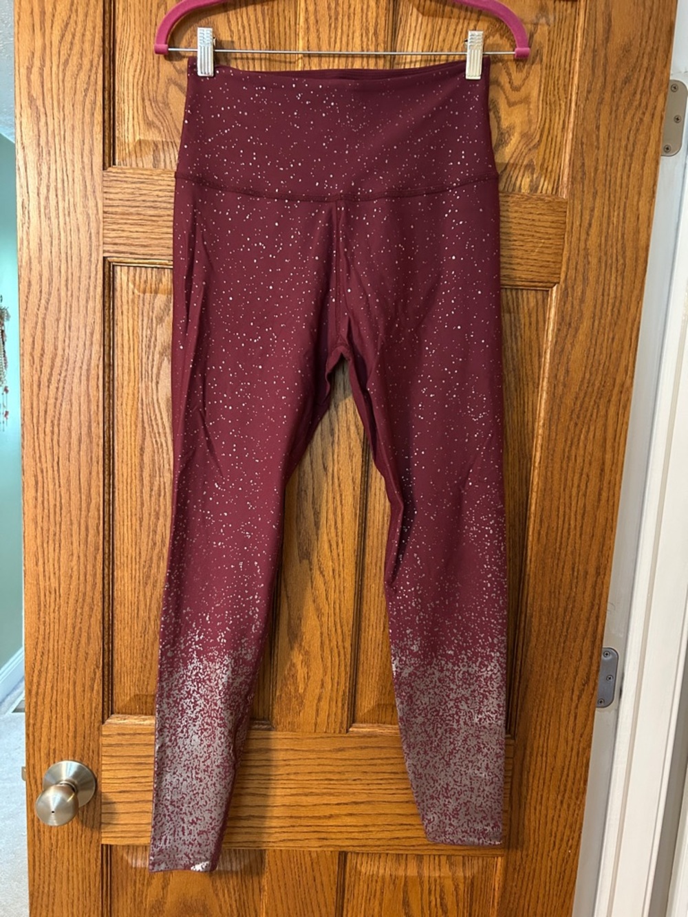 Beyond Yoga High-Waist Maroon Active Leggings with Speckle Fade